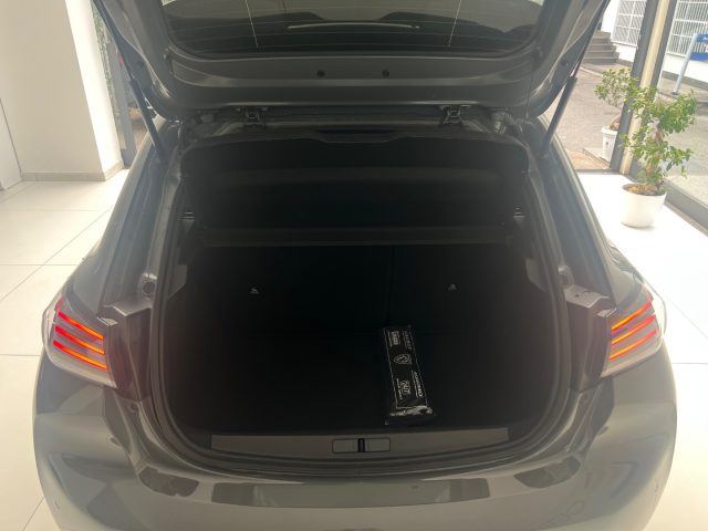 PEUGEOT 208 usata, con Fari LED