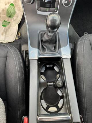 VOLVO V60 usata, con Bluetooth