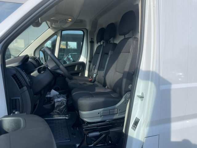 TOYOTA Proace Max usata, con Cruise Control