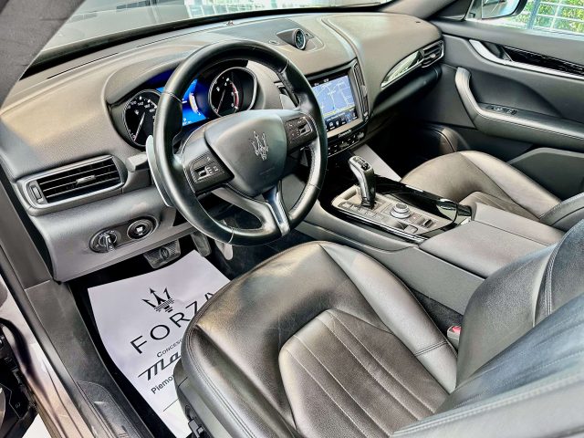 MASERATI Levante usata, con Fendinebbia