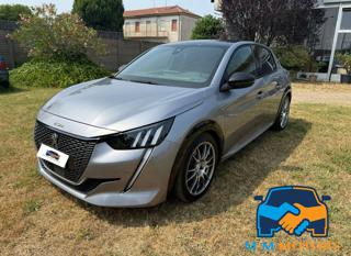 PEUGEOT 208 100cv GT Line ADATTA ANCHE A NEOPATENTATI