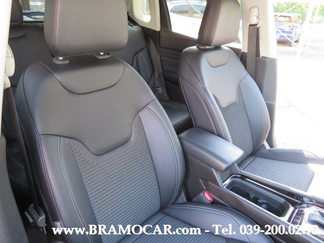 JEEP Compass usata, con Autoradio digitale