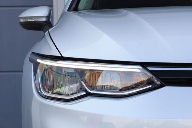 VOLKSWAGEN Golf usata, con Fari bi-xeno
