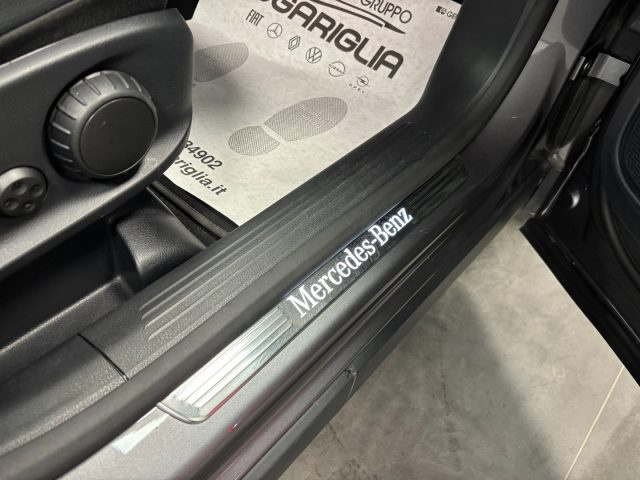 MERCEDES-BENZ GLA 180 usata, con Touch screen