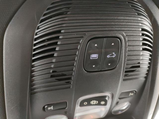 PEUGEOT 3008 usata, con Volante in pelle