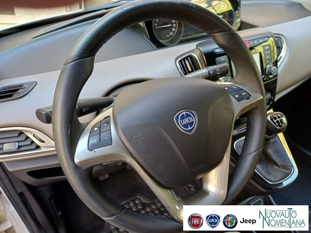 LANCIA Ypsilon usata, con Sedile posteriore sdoppiato