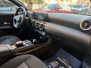 MERCEDES-BENZ CLA 200 usata, con Chiusura centralizzata