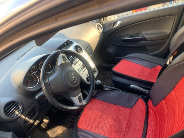 OPEL Corsa usata, con Autoradio