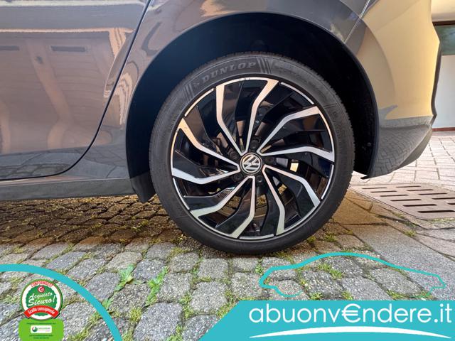 VOLKSWAGEN Golf usata, con Luci diurne LED