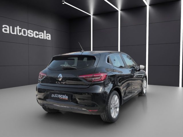 RENAULT Clio usata, con Autoradio