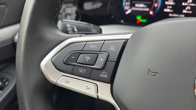 VOLKSWAGEN Golf usata, con Leve al volante
