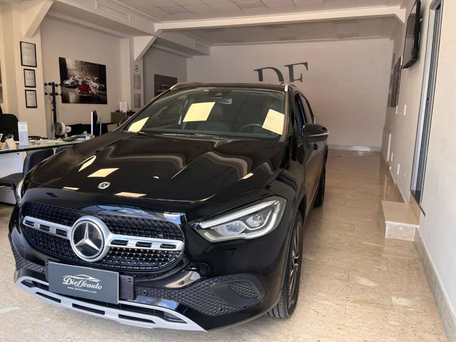 MERCEDES-BENZ GLA 180 usata, con Airbag