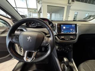 PEUGEOT 2008 usata, con Cruise Control