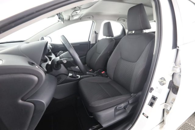 TOYOTA Yaris usata 2