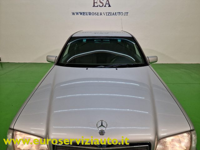 MERCEDES-BENZ C 180 usata 50