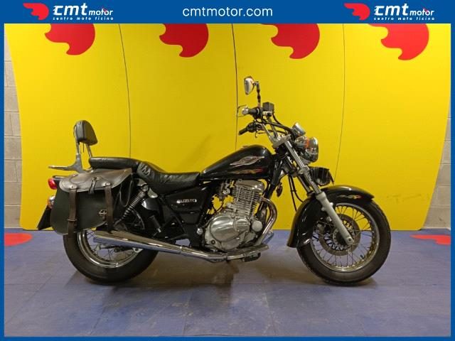 SUZUKI Marauder GZ 250 usata 0