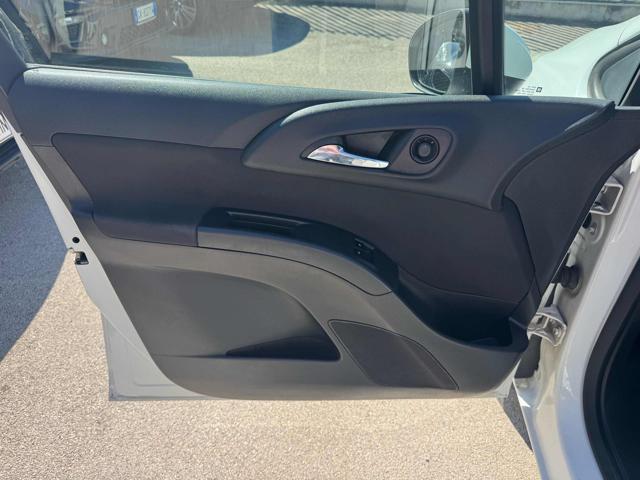 OPEL Meriva usata, con Chiusura centralizzata