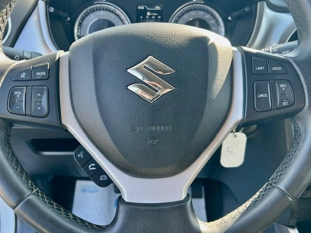 SUZUKI Vitara usata, con USB