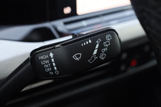 VOLKSWAGEN Golf usata, con Isofix