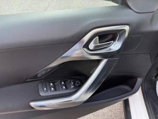 PEUGEOT 2008 usata, con Boardcomputer