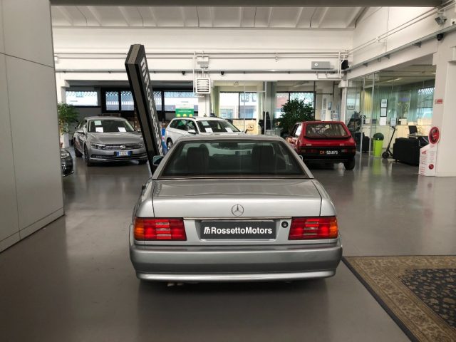 MERCEDES-BENZ SL 300 usata, con Boardcomputer