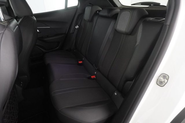 PEUGEOT 2008 usata 9
