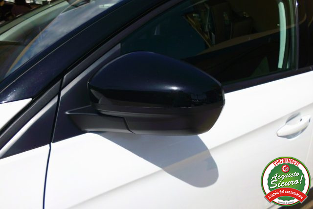 OPEL Grandland usata, con Autoradio digitale
