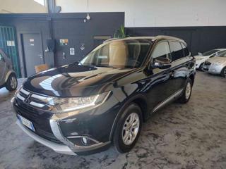 MITSUBISHI Outlander 2.2 DI-D 4WD Intense