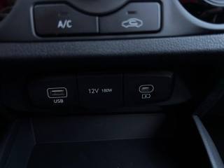 HYUNDAI i10 usata, con Climatizzatore