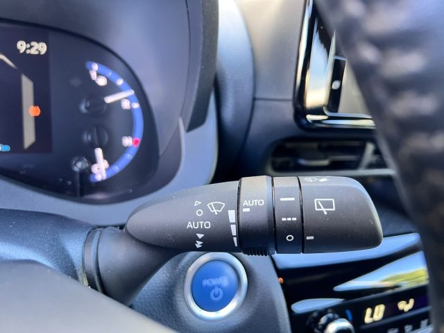 TOYOTA Yaris Cross usata 21