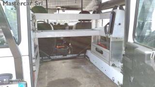 LAND ROVER Defender usata 14