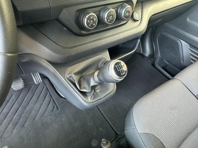 RENAULT Trafic usata, con Sensore di pioggia