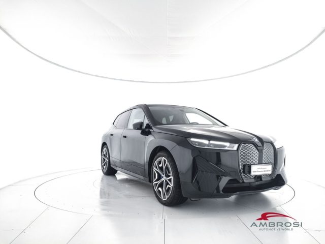 BMW iX usata 1
