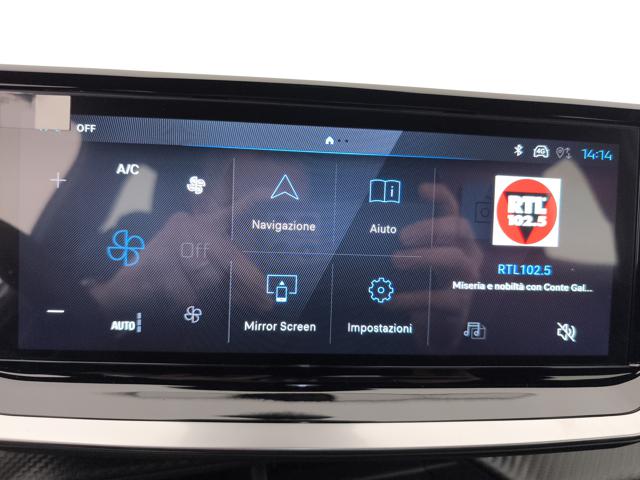 PEUGEOT 2008 usata, con Touch screen