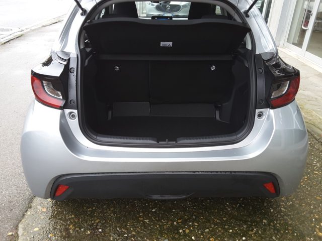 MAZDA 2 usata, con Sedile posteriore sdoppiato