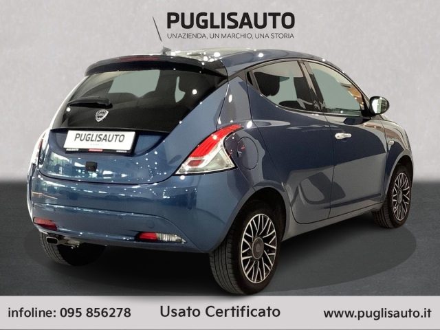 LANCIA Ypsilon usata, con Autoradio
