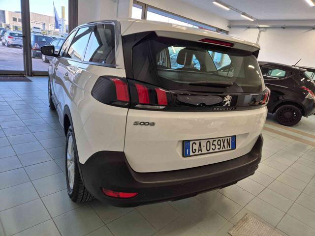 PEUGEOT 5008 usata, con Servosterzo