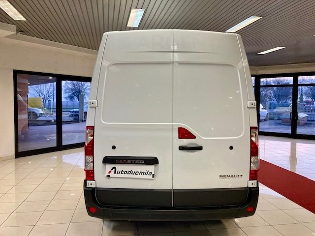 RENAULT Master usata, con Autoradio