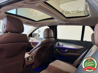 MERCEDES-BENZ E 220 usata, con Tettuccio apribile