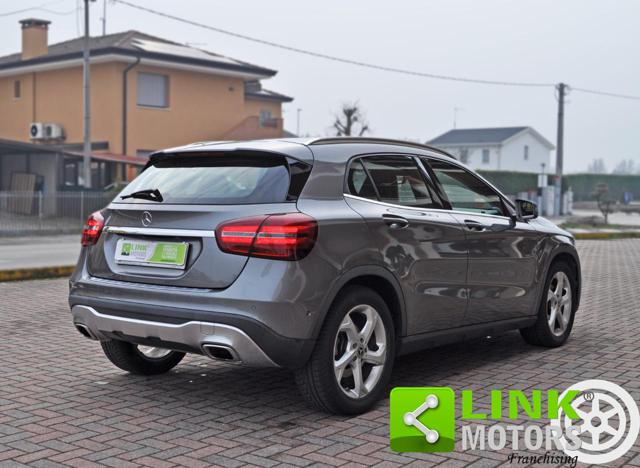 MERCEDES-BENZ GLA 180 usata, con Autoradio