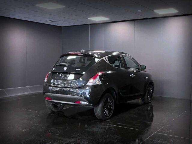 LANCIA Ypsilon usata, con Chiusura centralizzata