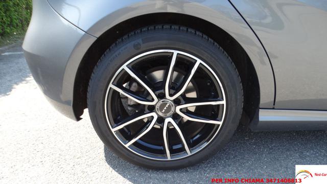 MERCEDES-BENZ A 180 usata, con Sensore di pioggia