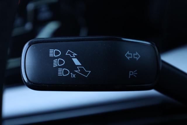 VOLKSWAGEN Golf usata, con Adaptive Cruise Control