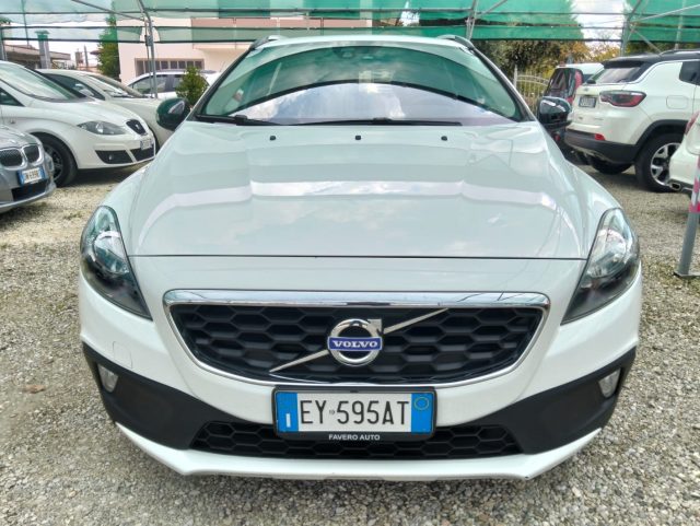 VOLVO V40 Cross Country usata, con Airbag