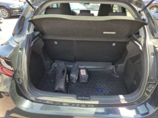 TOYOTA Yaris usata, con Specchietti laterali elettrici