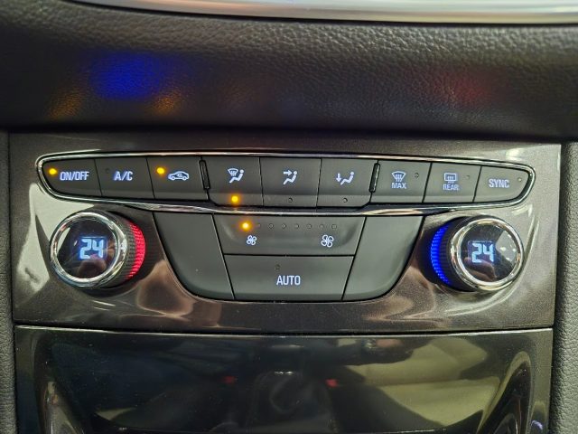 OPEL Astra usata, con Volante multifunzione