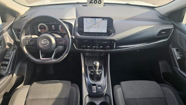 NISSAN Qashqai usata, con Fari LED