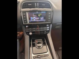 JAGUAR F-Pace usata, con Fendinebbia