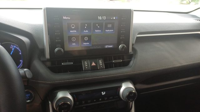 TOYOTA RAV 4 usata, con Fari LED