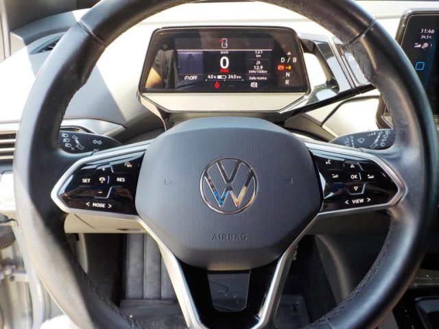 VOLKSWAGEN ID.4 usata, con Isofix